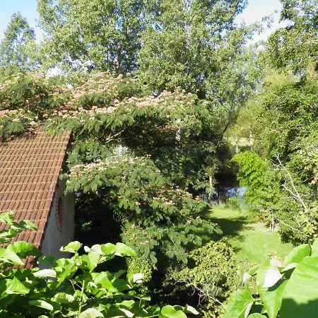 D'hote D'herisson Bed & Breakfast *