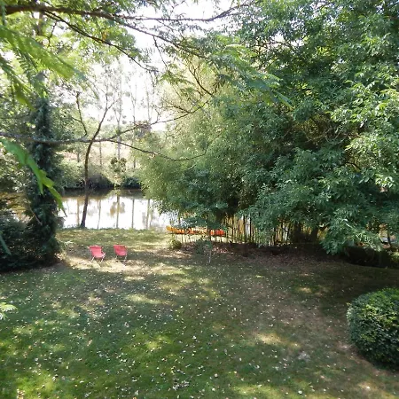 D'hote D'herisson Bed & Breakfast *